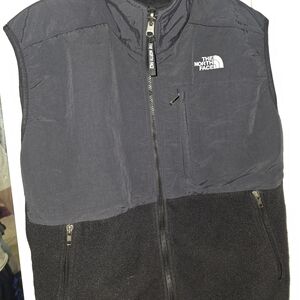 The North Face Men's Dark Gray Vest